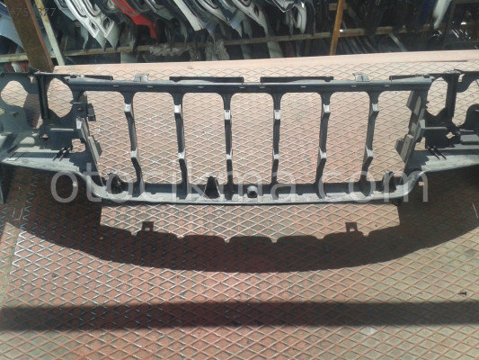 JEEP CHEROKEE FAR DESTEK PLASTİĞİ ÇIIKMA.