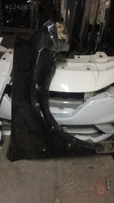 2009 NİSSAN QUASHQAİ SAĞ ÇAMURLUK 550TL