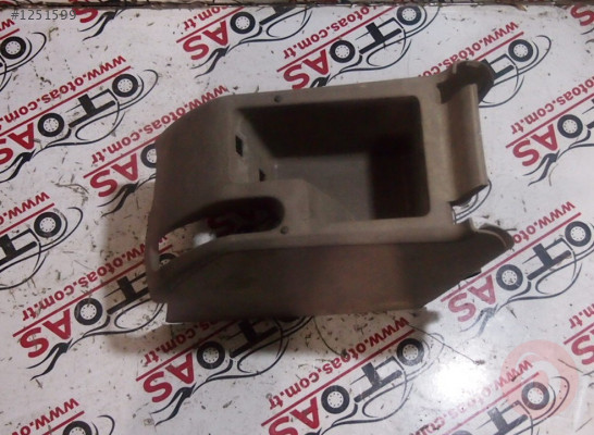 Volkswagen Jetta ARKA ORTA KONSOL