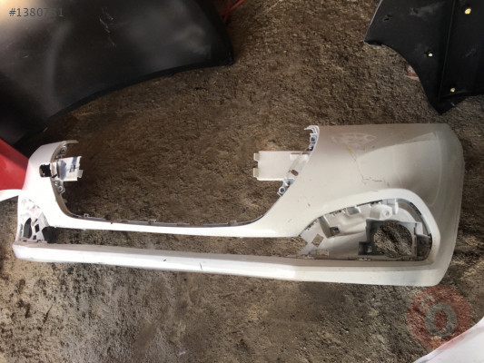 Peugeot 208 ön tampon