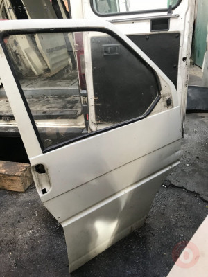 Çıkma kapı T4-T5 Transporter Caravelle