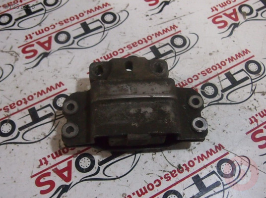 VOLKSWAGEN PASSAT B7 MOTOR TAKOZU