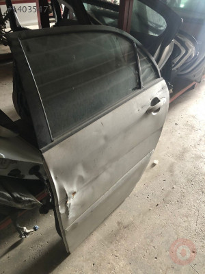 2006 TOYOTA COROLLA HATASIZ ORJİNAL ÇIKMA SOL ARKA KAPI