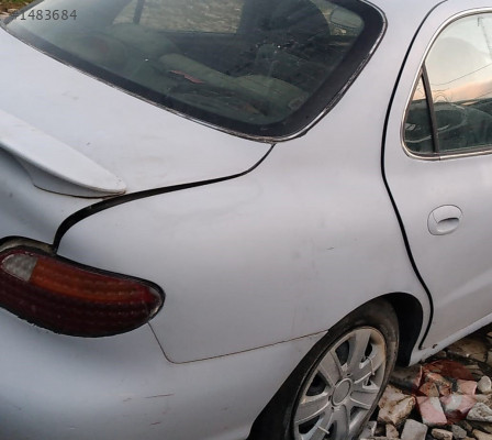 1996 hyundai elantra 1.8 otomatik çıkma sağ arka çamurluk