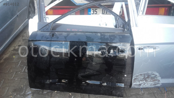 AUDİ A3 SOL ÖN KAPI VE TÜM ÇIKMA YEDEK PARÇALAR