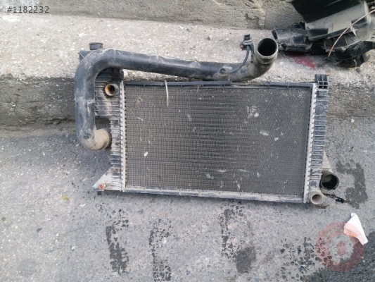 1996-2006 SPRİNTER SU RADYATÖRÜ MERCEDES ORJİNAL ÇIKMA