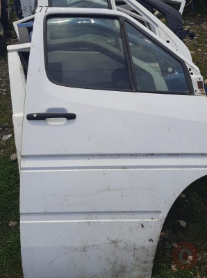 mercedes sprinter 412 çıkma sağ ön kapı