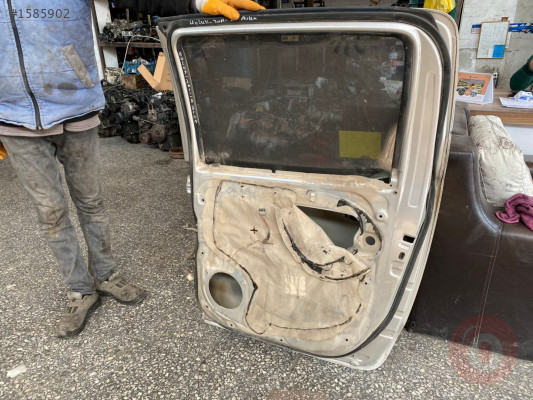TOYOTA HİLUX VİGO SAĞ ARKA KAPI MENTEŞESİ  2006-2011 MODEL