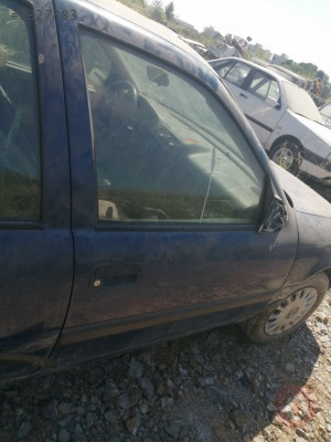 opel vectra a sag ön çamurluk