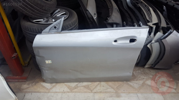 MERCEDES CLA W117 ÇIKMA SOL ÖN KAPI ORJİNAL
