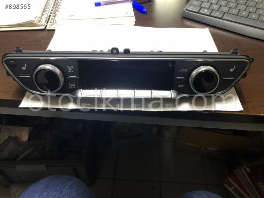 AUDİ A4-A5 KLİMA KONTROL PANELİ 8W0820043T