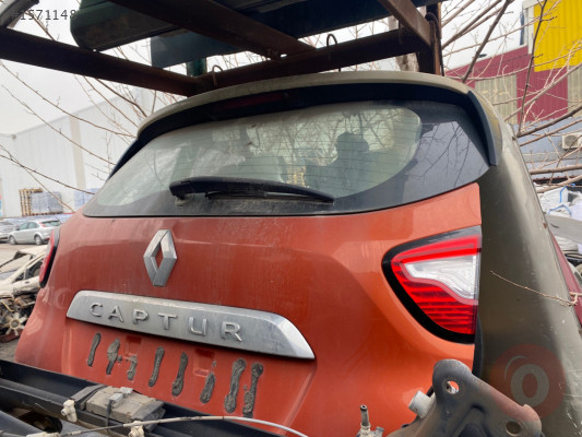 CAPTUR ORJİNAL ÇIKMA HATASIZ BAGAJ KAPISI