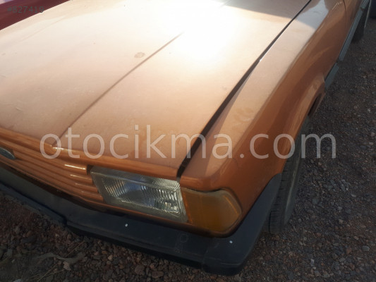 On sağ far çıkma ford taunus