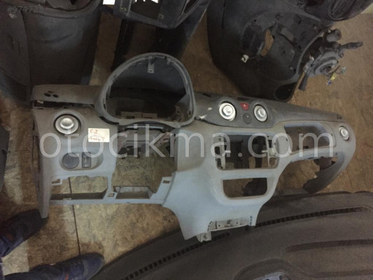Citroen C3 Torpido Hatasız orjinal çıkma