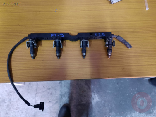 Ford fiesta 1.4 1.25 benzinli benzin enjektörü çıkma orjinal