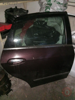 Fiat linea sag arka kapi