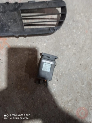 3B0953235B VOLKSWAGEN PASSAT B5 DÖRTLÜ FLAŞÖR DÜĞMESİ
