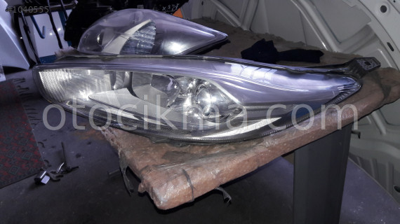 Ford fiesta sol far orjinal çıkma ünlü oto