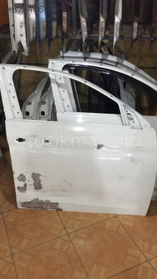 fiat egea çıkma sağ ön kapı