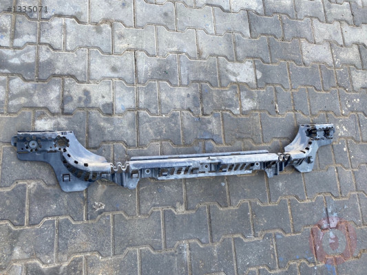 BMW 418 420 428 ÇIKMA ORJİNAL ARKA TAMPON ORTA BRAKET