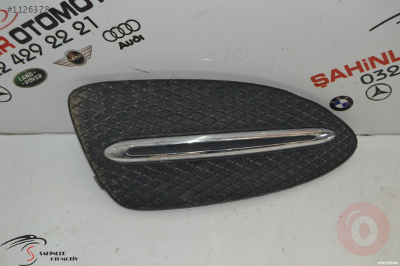 MERCEDES B SERİSİ A246 W246 SAĞ ÖN SİS FARI ÇERÇEVESİ