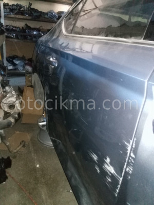 2017SKODA  SUPER B  SAĞ ARKA KAPI SÖKME