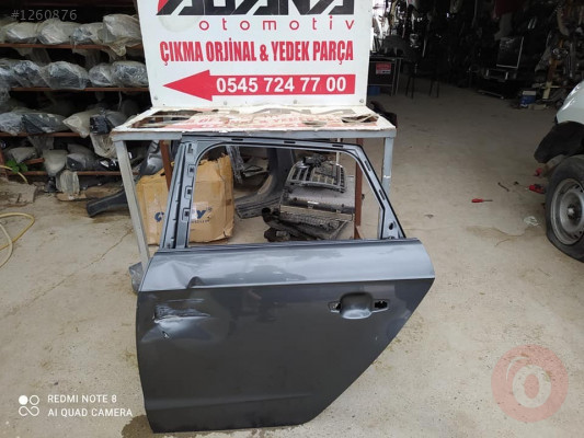 Audi A.4.    2014 model sol arka kapı çıkma orijinal servis