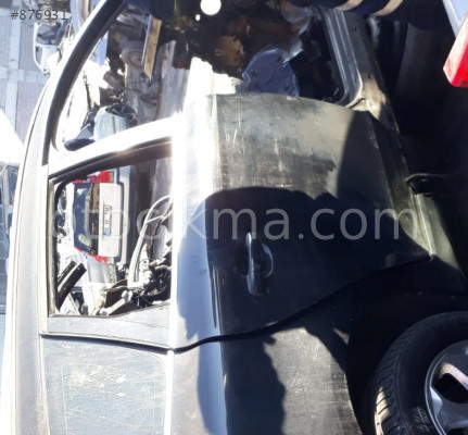 2010 VOLVO XC60 HATASIZ  SAĞ ARKA KAPI.
