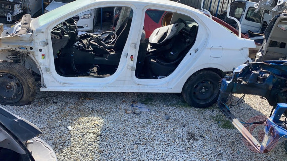 peugeot 301 şasi kolu