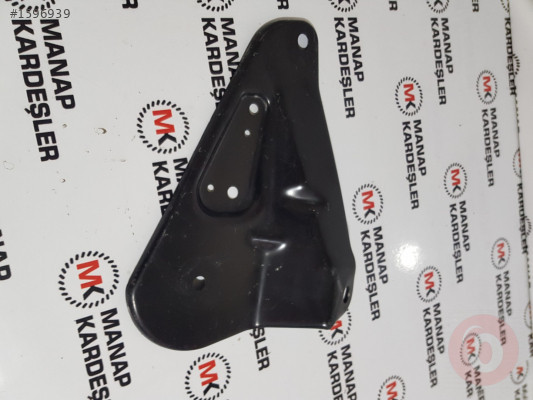 AUDİ A4 ARKA ALT ÇERÇEVE DESTEK BRAKETİ  8K0505219 8K0505220