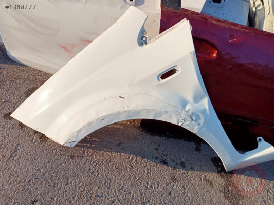 Fiat Linea çıkma orjinal sol ön camurkuk