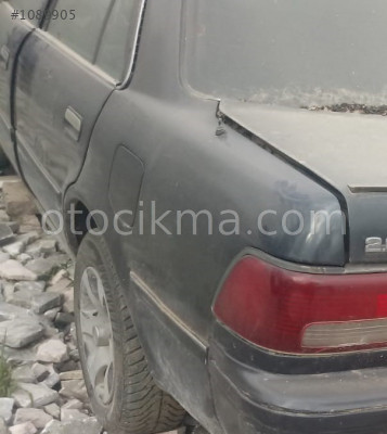 toyota corona 2.0 çıkma sol arka çamurluk
