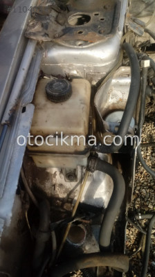 Peugeot 306 direksiyon kutusu yag bidonu