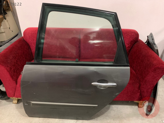 RENAULT SCENİC ÇIKMA ORJİNAL DOLU SOL ARKA KAPI