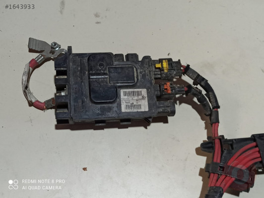 243800011R MEGANE 3 FLUENCE AKÜ KUTUP BAŞI KESME KUTUSU 2438