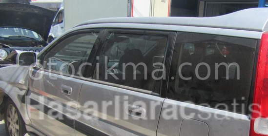 2005 HONDA HR-V  1.6 ÇIKMA SOL TAKIM KAPI CAMI MEVCUT.