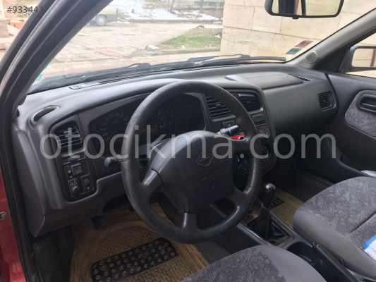 Nissan Primera Göğüslük  TorpidoAnalog Gösterge Saati