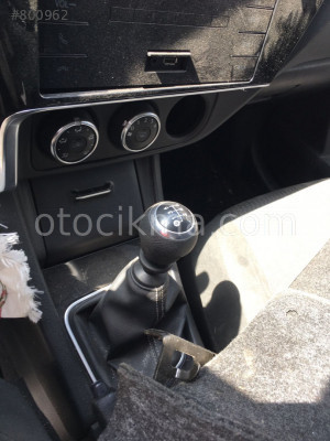 2017 TOYOTA COROLLA 1.3 ÇIKMA VİTES KONSOLU MEVCUTTUR.
