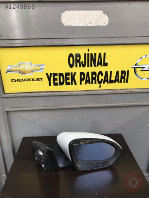 Opel insignia b sağ dikiz aynası