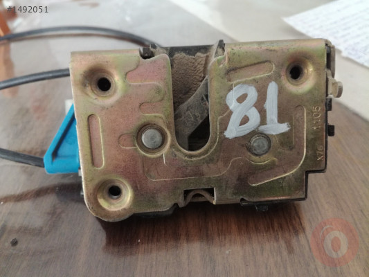 Renault kango 1.2(58 HP)Arka kapı kilidi sağ.7700803