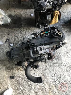 Clio-Symbol 1.5 dci çıkma komple motor garantili Erzurum