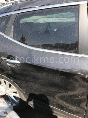 2015-2016 MODEL NİSSAN   QASHQAİ  ÇIKMA SAĞ ARKA KAPI.
