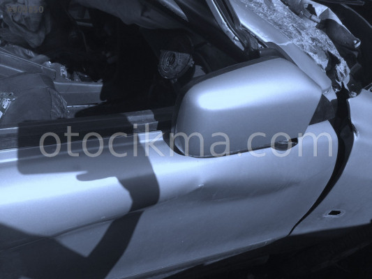 2001 VOLVO S40 ÇIKMA 2000 TURBO SAĞ DİKİZ AYNASI.