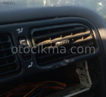 1997 renault r19 1.4 enerji çıkma orta menfezler