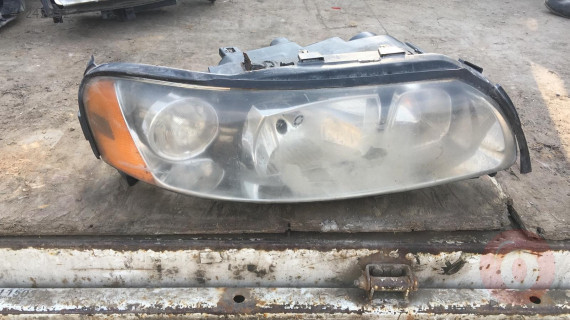 VOLVO S60 SAĞ FAR ÇIKMA ORİJİNAL 2001-05