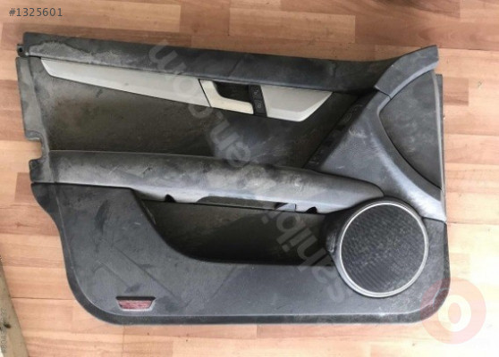 Şahinoğlu otoçıkmadan Mercedes c200 sağ arkkapı iç açma kolu