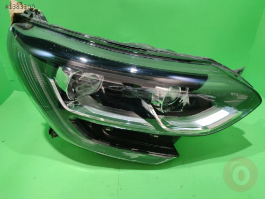 Renault Megane 4 Sağ Far