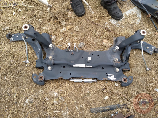 Fort focus 3 çıkma motor traversi 2012 2015 model