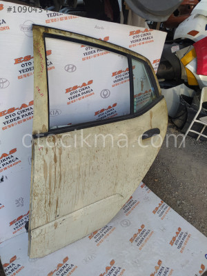 Hyundai i10 sol arka kapı dolu
