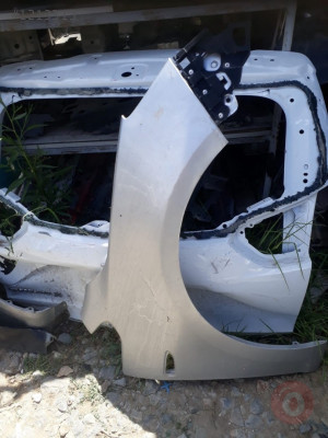 opel astra j çıkma ön çamurluk sağ.